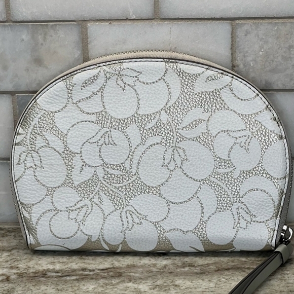 Kate Spade Larchmont Avenue Breezy Floral Half Moon Wristlet White Silver Floral - Picture 3 of 8